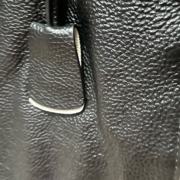 Authentic Tods tote 👜 with expandable storage soft pebbled leather durable - Picture 4 of 13